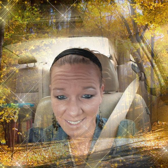 Meet your Posher, Bobbie - Picture 1 of 1